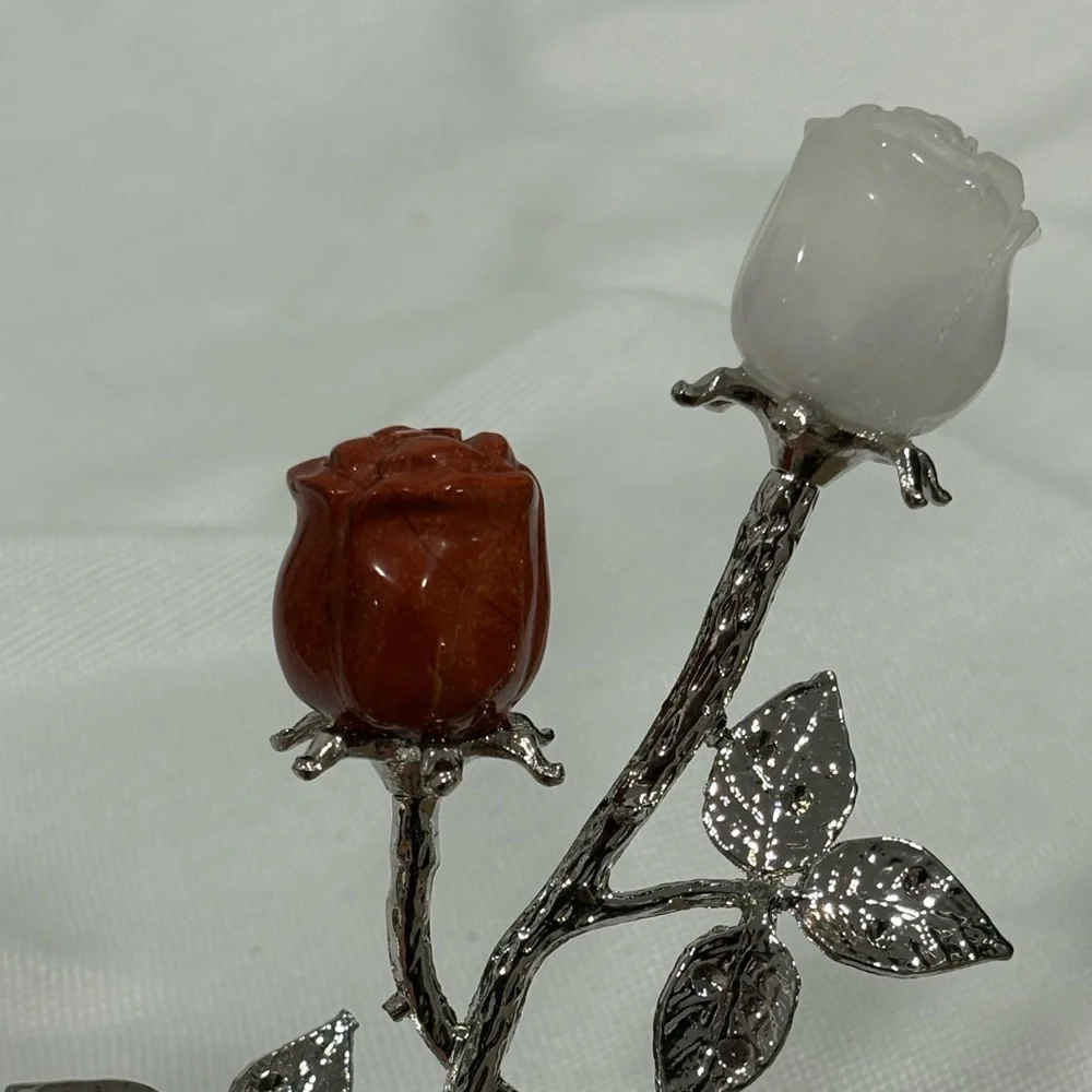 Red Jasper and White Quartz Roses